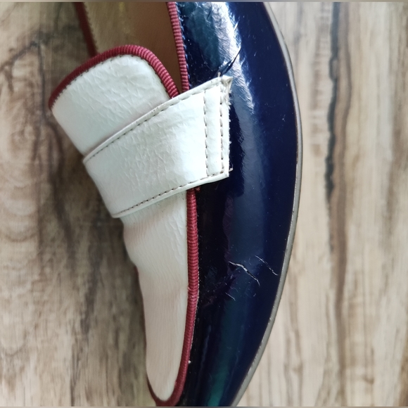 Metaphor shoes - Picture 6 of 12